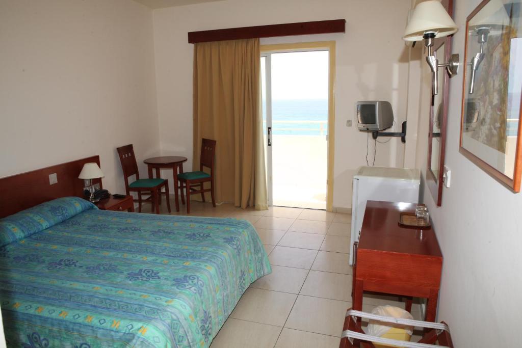 Iris Beach Hotel Protaras Chambre photo
