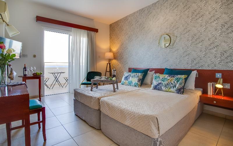 Iris Beach Hotel Protaras Extérieur photo